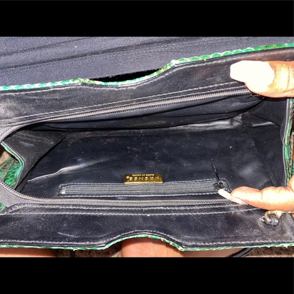 J Reneé Green Crocodile 🐊 Purse - Picture 2 of 3